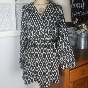 Live for Truth black and white dress size large